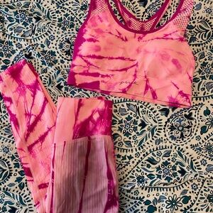 PINK Victoria's Secret Tie-Dye Leggings and Sports Bra Set - Pink and Purple